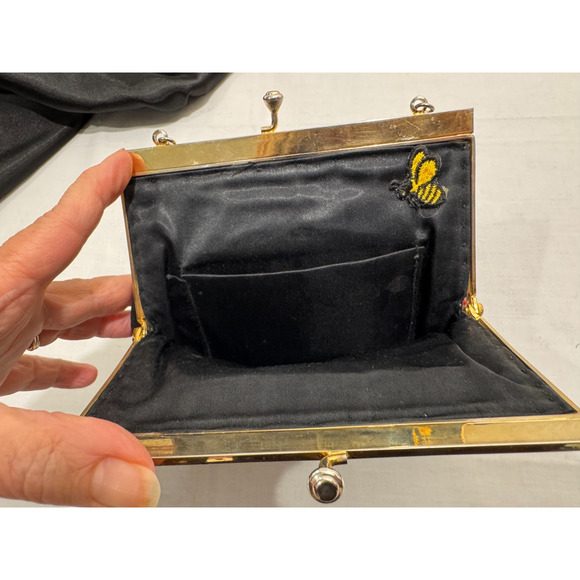 VTG Purse Tapestry Petit Point Needlepoint Floral Mother Pearl Frame Clutch Bag - Picture 8 of 11